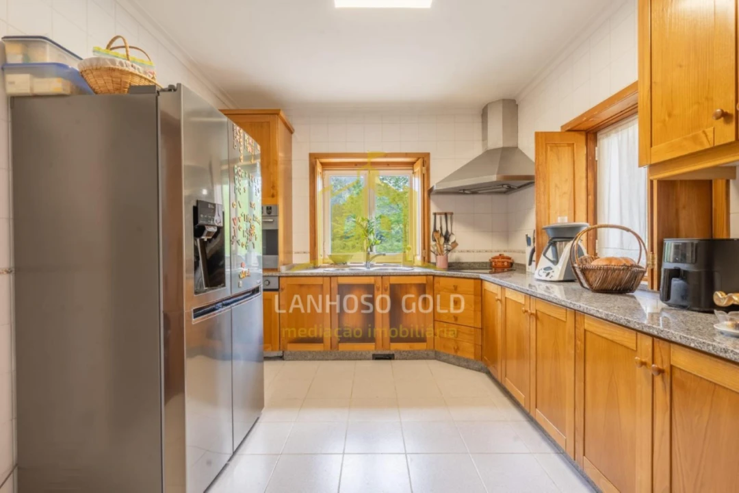 Quinta T3 para Venda em Bouro (Santa Maria) Foto 2