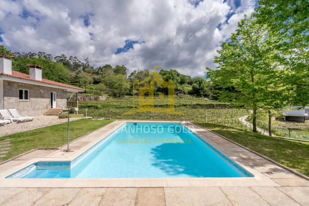 Quinta T3 para Venda em Bouro (Santa Maria) Foto 8