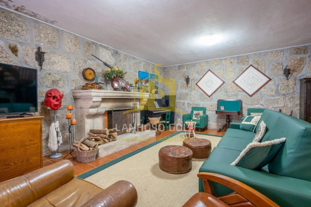 Quinta T3 para Venda em Bouro (Santa Maria) Foto 26