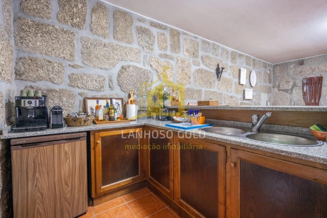 Quinta T3 para Venda em Bouro (Santa Maria) Foto 29