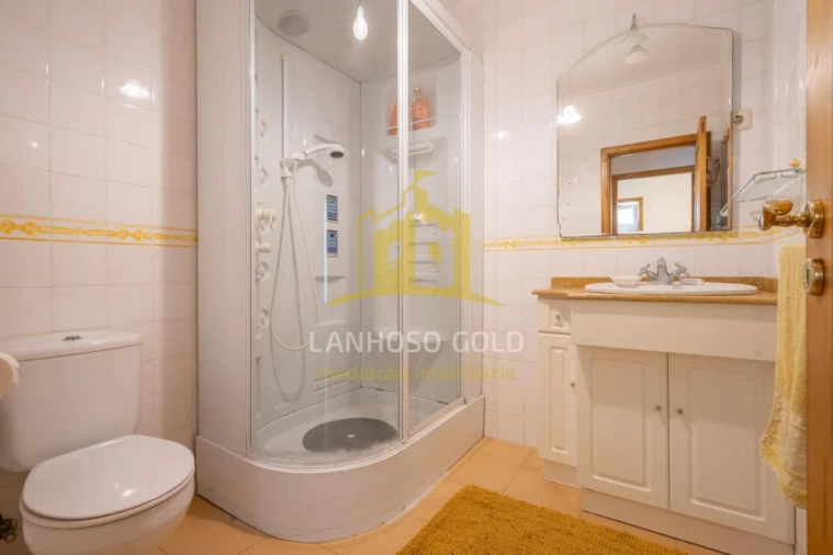 Quinta T3 para Venda em Bouro (Santa Maria) Foto 16