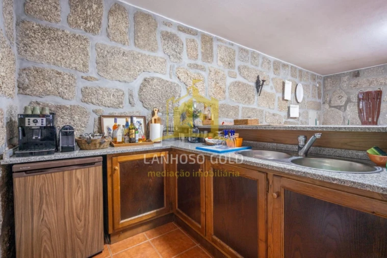 Quinta T3 para Venda em Bouro (Santa Maria) Foto 29