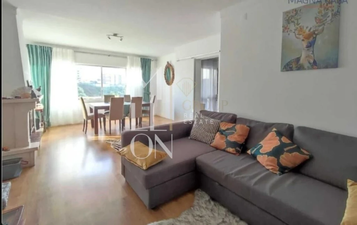 Moradia T5 para Venda em Oeiras e São Julião da Barra, Paço de Arcos e Caxias Foto 1