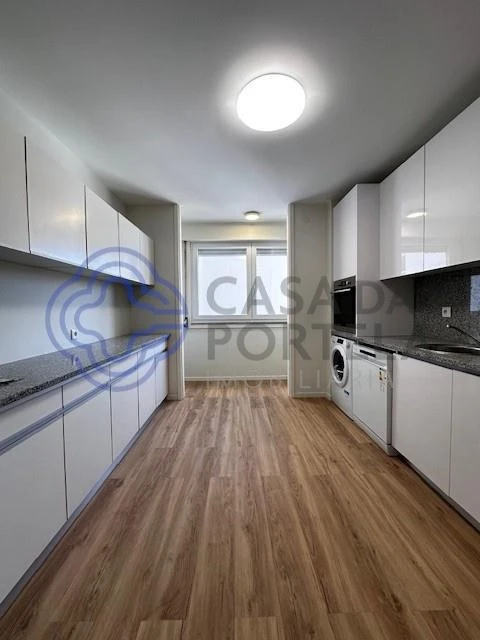Apartamento T3 para Arrendamento em Ramalde