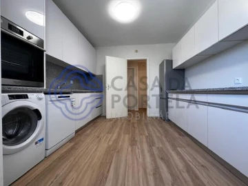 Apartamento T3 para Arrendamento em Ramalde