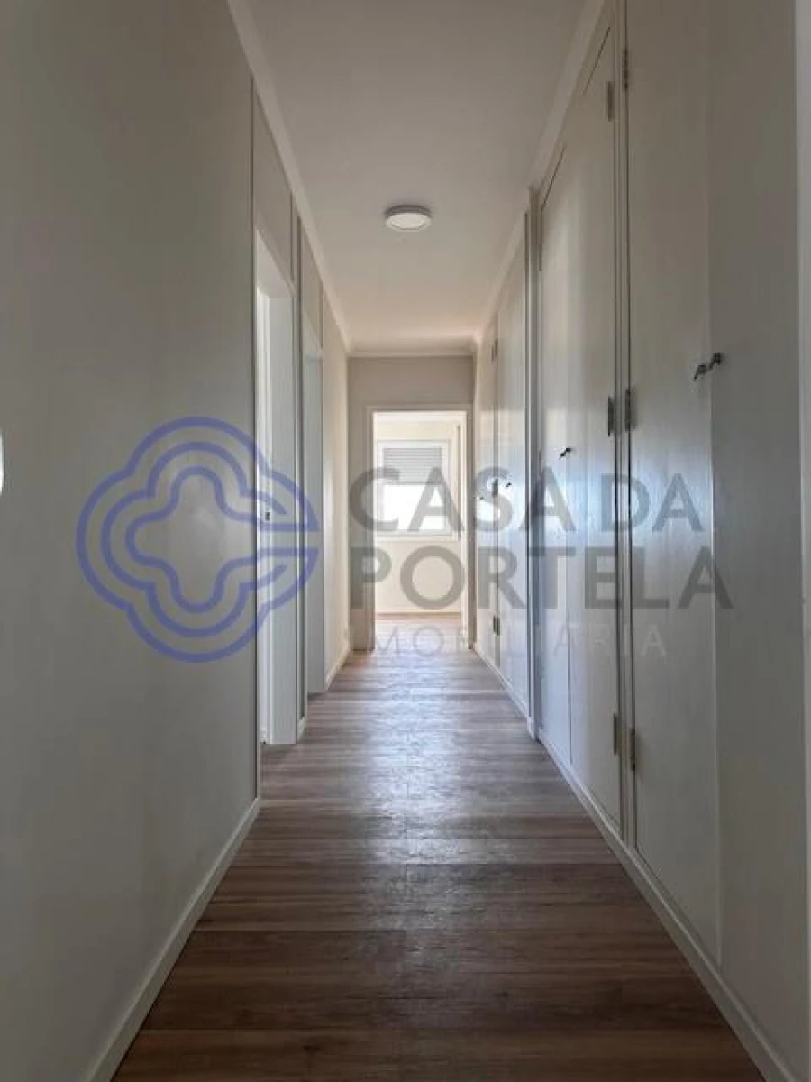 Apartamento T3 para Arrendamento em Ramalde Foto 1