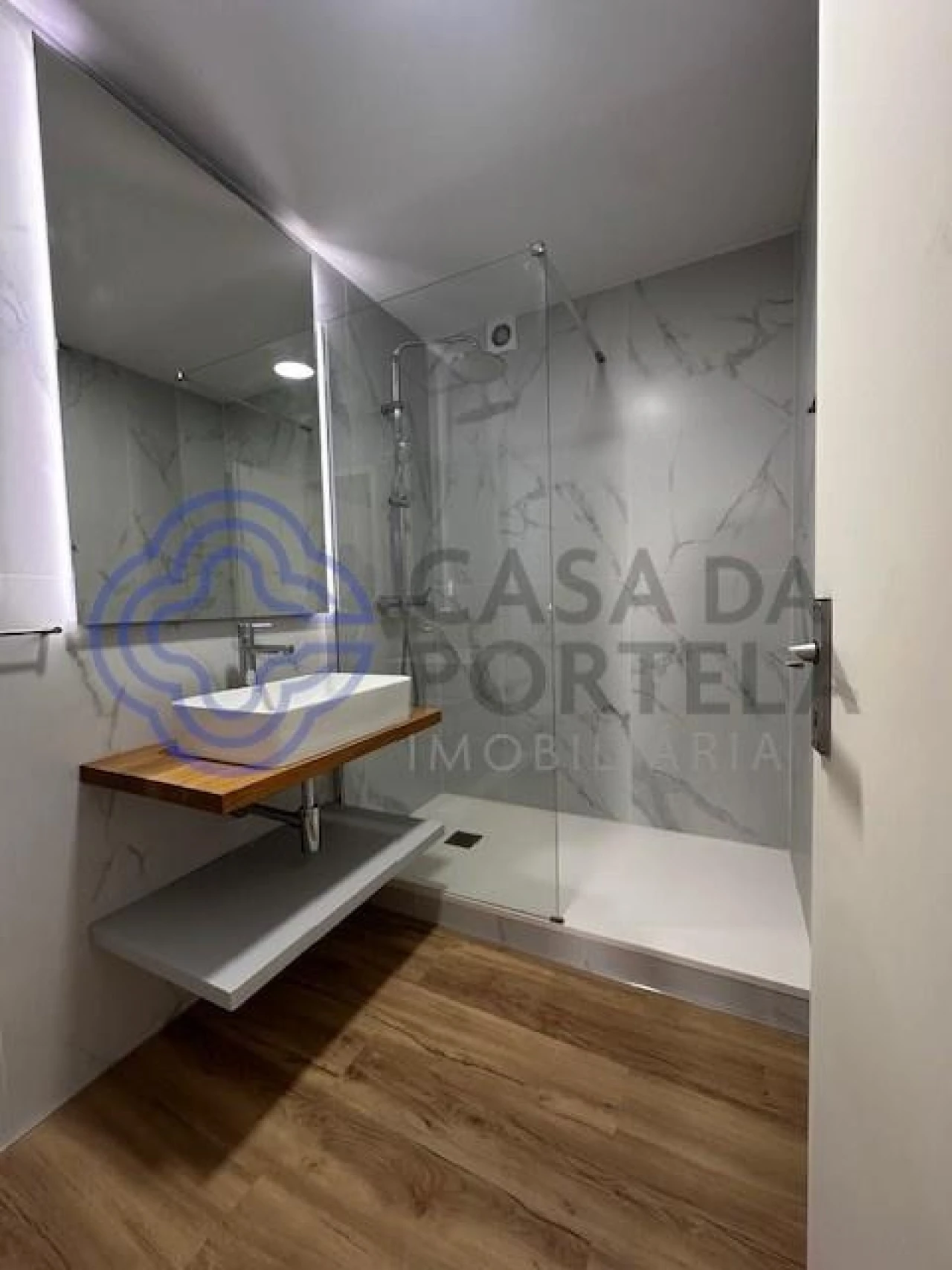 Apartamento T3 para Arrendamento em Ramalde Foto 11