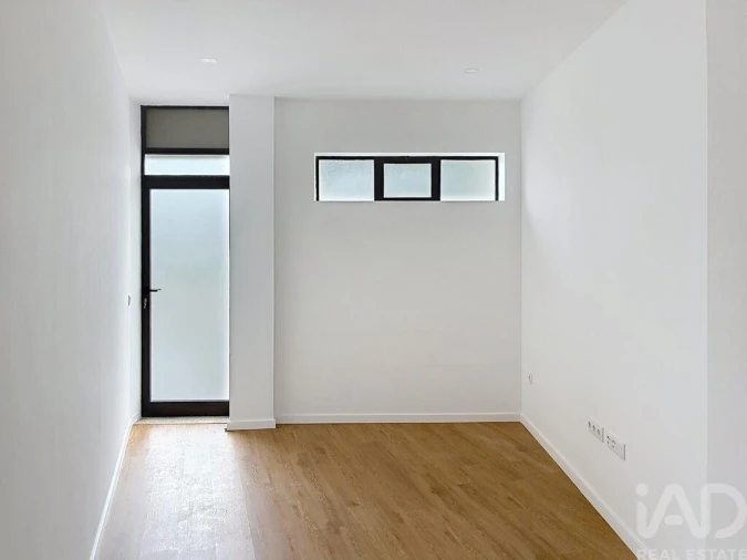 Apartamento T2 para Venda em Paredes Foto 3