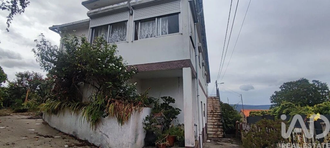 Moradia T4 para Venda em Loivo Foto 28