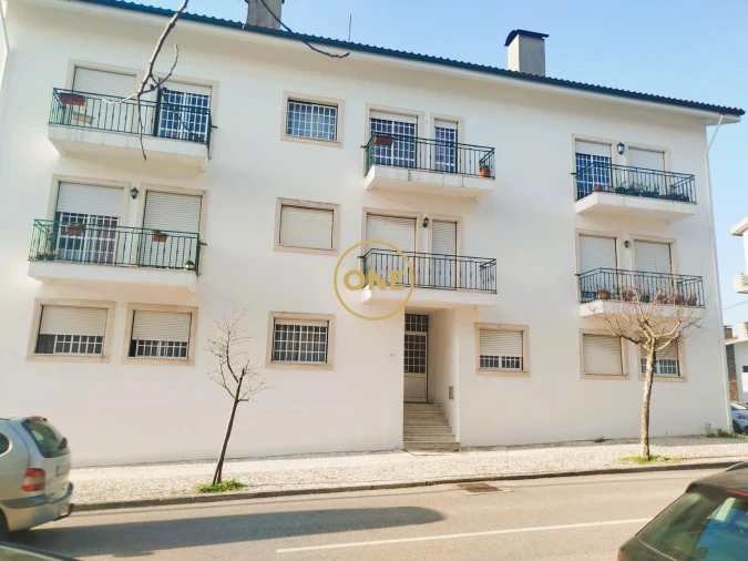 Apartamento T1 para Venda em Lousã e Vilarinho Foto 1