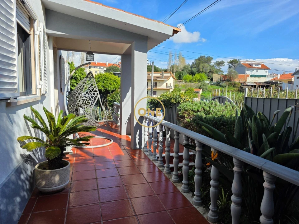 Moradia T3 para Venda em Alcabideche Foto 6