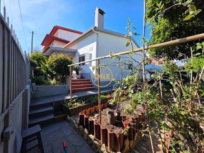 Moradia T3 para Venda em Alcabideche Foto 5