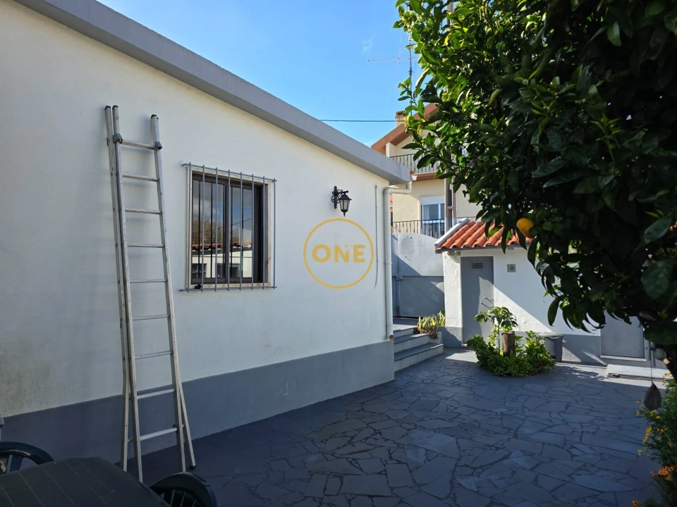 Moradia T3 para Venda em Alcabideche Foto 11