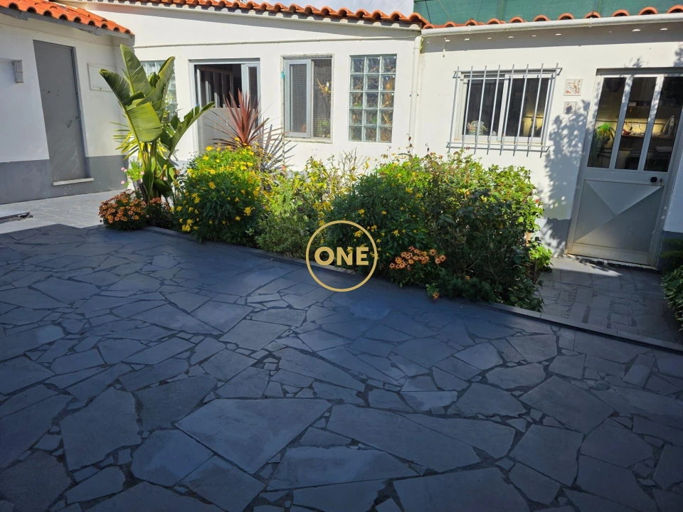 Moradia T3 para Venda em Alcabideche Foto 17