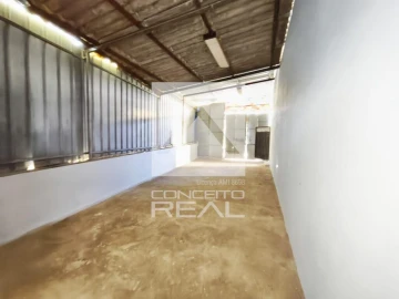 Armazém para Arrendamento em Lordelo