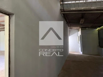 Armazém para Arrendamento em Lordelo