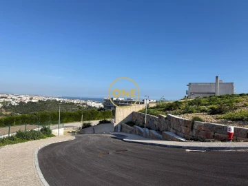 Terreno para Venda em Albufeira e Olhos de Água
