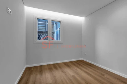 Apartamento T3 para Venda em Mafamude e Vilar do Paraíso