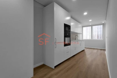 Apartamento T3 para Venda em Mafamude e Vilar do Paraíso