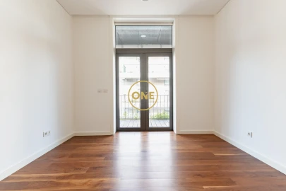 Apartamento T4 para Venda em Santo Antonio dos Olivais