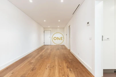 Apartamento T4 para Venda em Santo Antonio dos Olivais