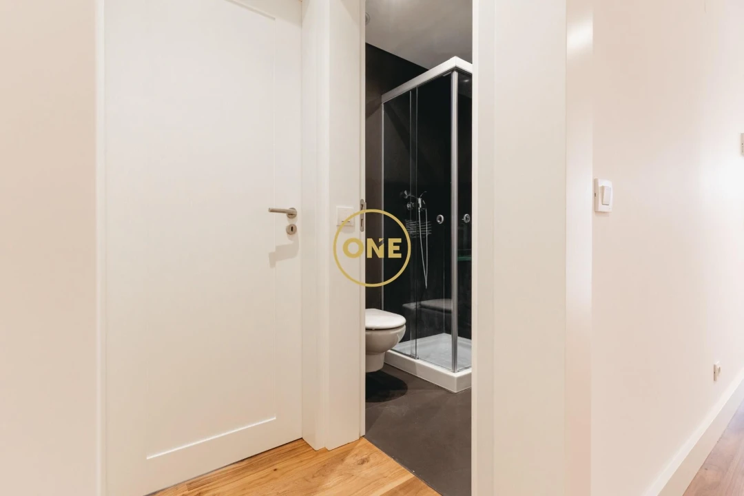 Apartamento T4 para Venda em Santo Antonio dos Olivais Foto 26