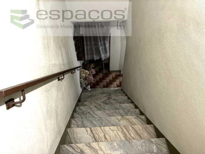 Moradia T2 para Venda em Silvares Foto 4