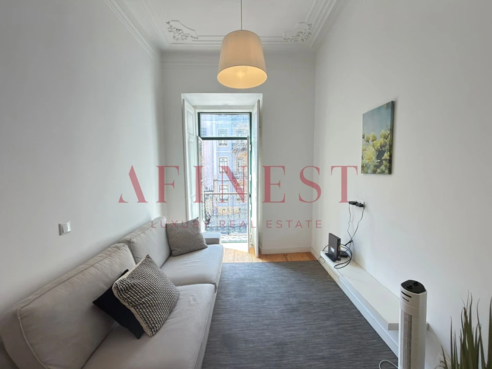 Apartamento T2 para Arrendamento em Santo António Foto 1