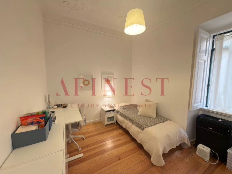 Apartamento T2 para Arrendamento em Santo António Foto 16