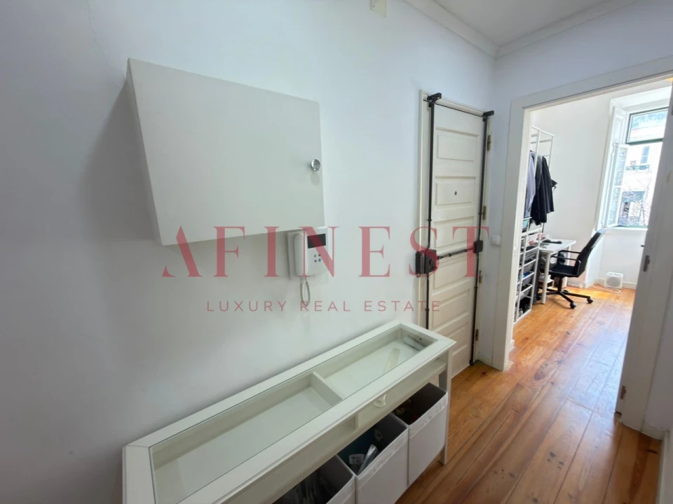 Apartamento T2 para Arrendamento em Santo António Foto 20