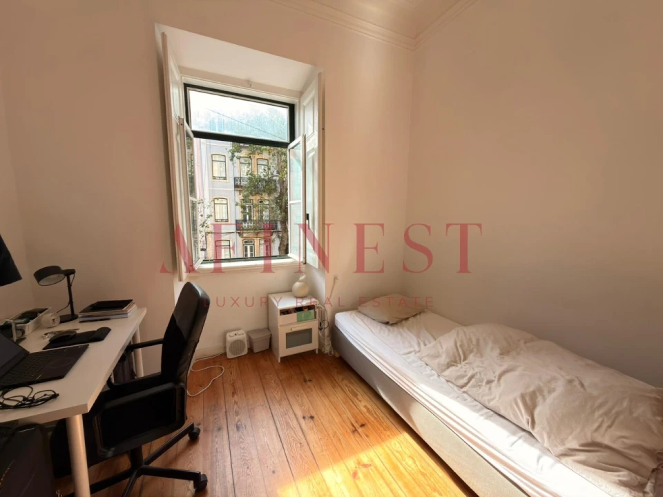 Apartamento T2 para Arrendamento em Santo António Foto 5