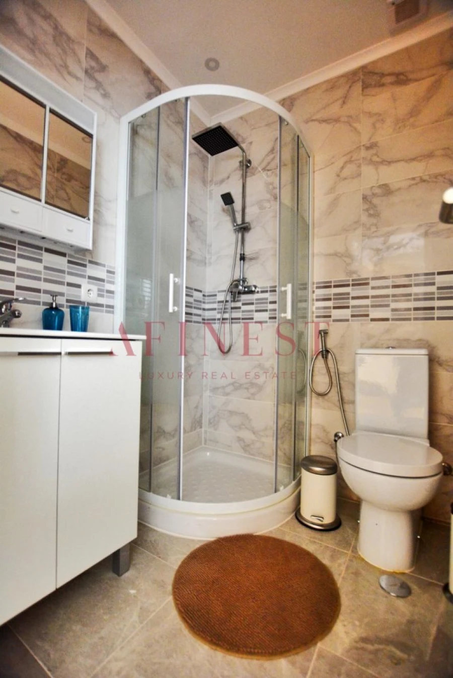 Apartamento T2 para Arrendamento em Santo António Foto 10