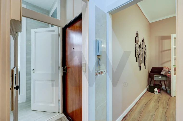 Apartamento T3 para Venda em Santo António Foto 29