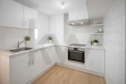 Apartamento T1 para Venda em Santa Maria Maior