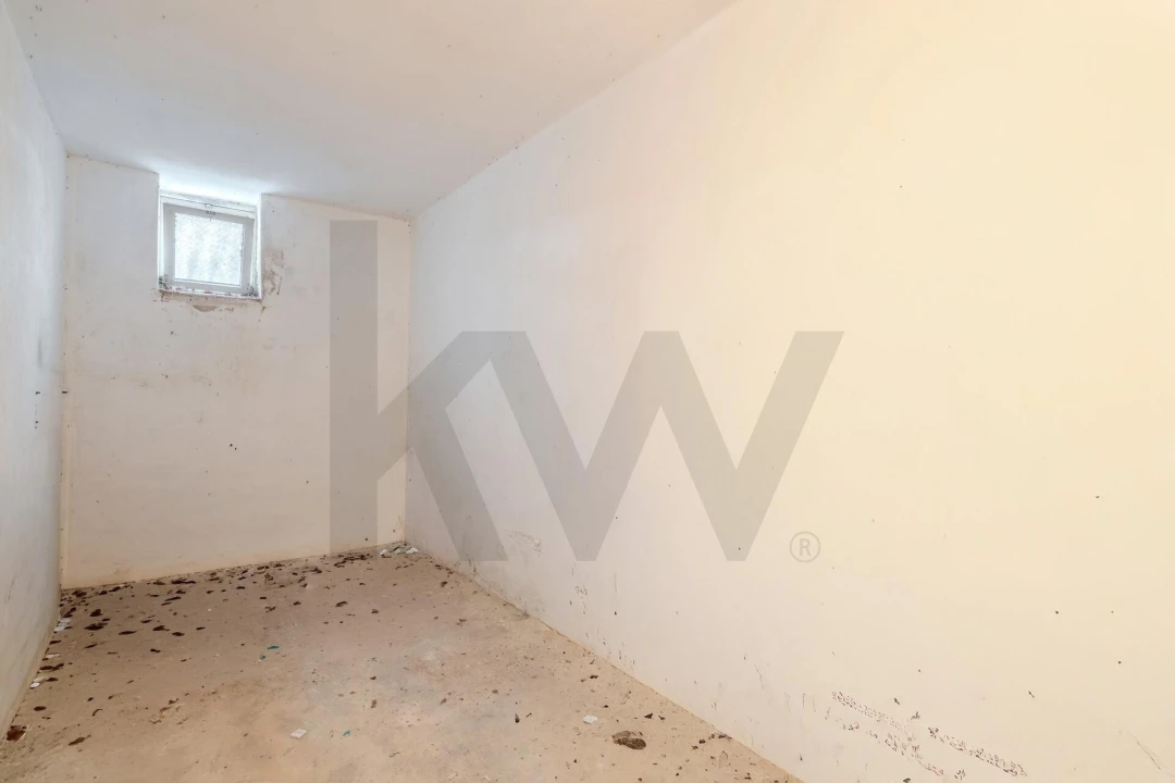 Apartamento T2 para Venda em Carregado e Cadafais Foto 26