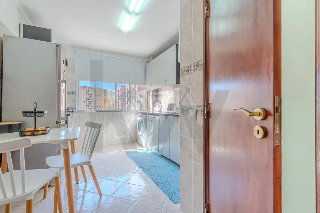 Apartamento T2 para Venda em Carregado e Cadafais Foto 20