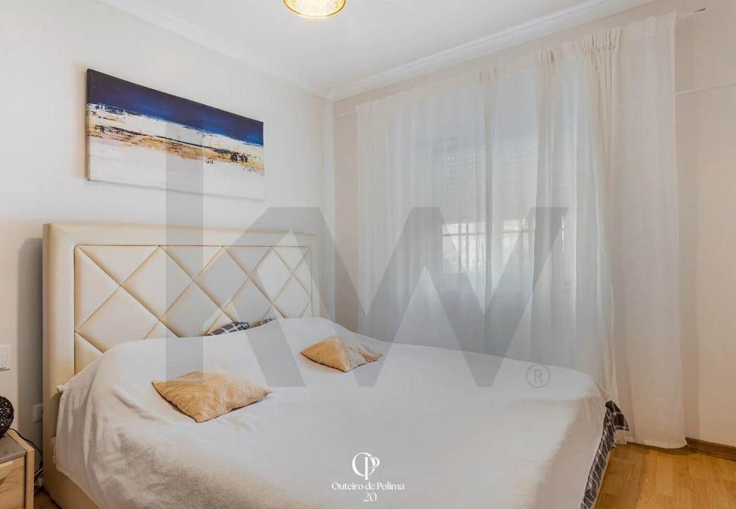 Apartamento T3 para Venda em São Domingos de Rana Foto 5