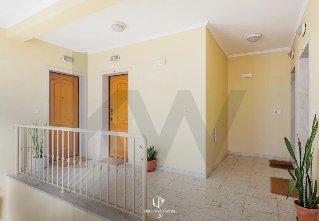 Apartamento T3 para Venda em São Domingos de Rana Foto 13