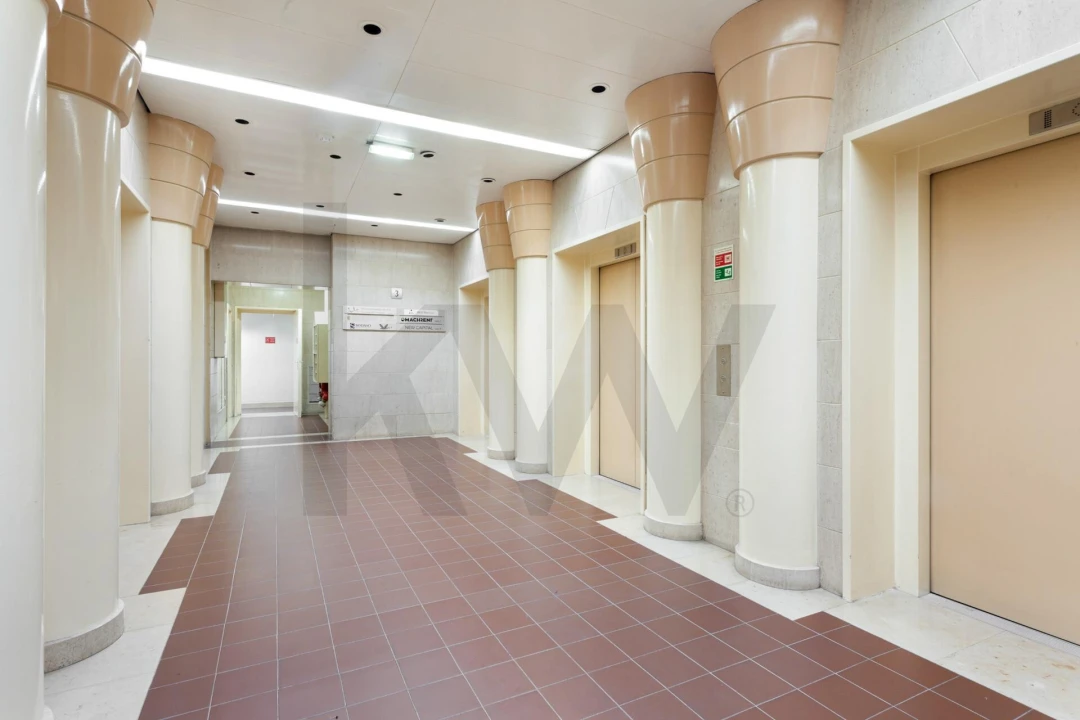 Escritório para Arrendamento em Campo de Ourique Foto 13