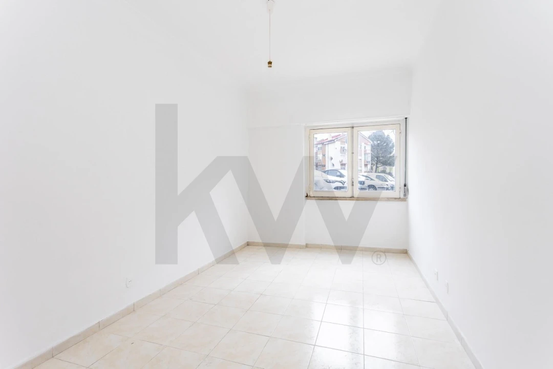 Apartamento T2 para Venda em Carnaxide e Queijas Foto 12