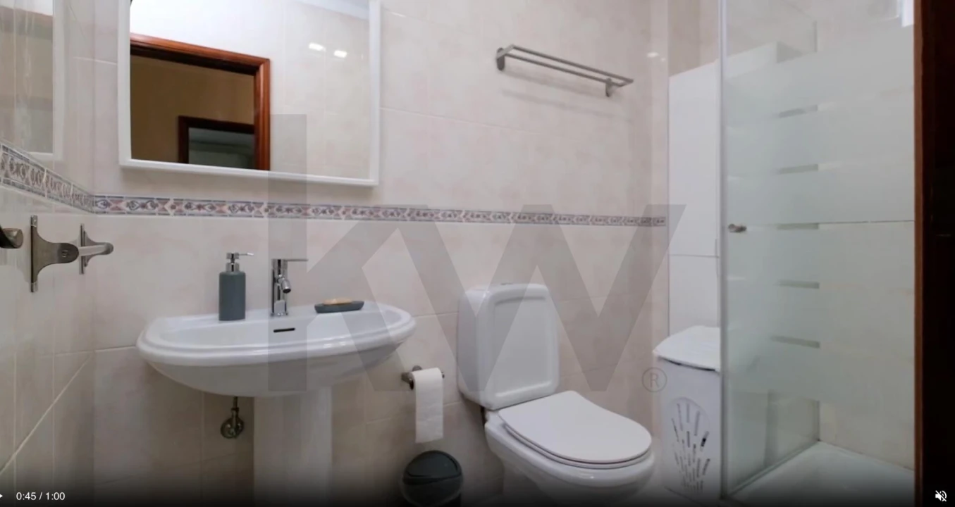 Apartamento T2 para Venda em Eixo e Eirol Foto 17