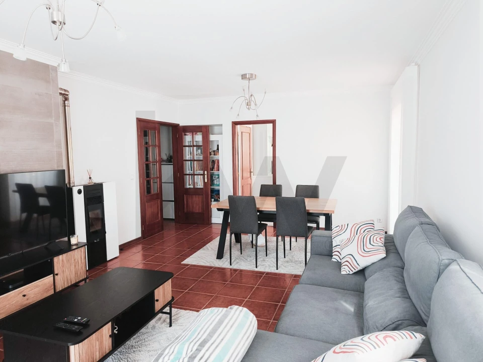 Apartamento T2 para Venda em Eixo e Eirol Foto 2