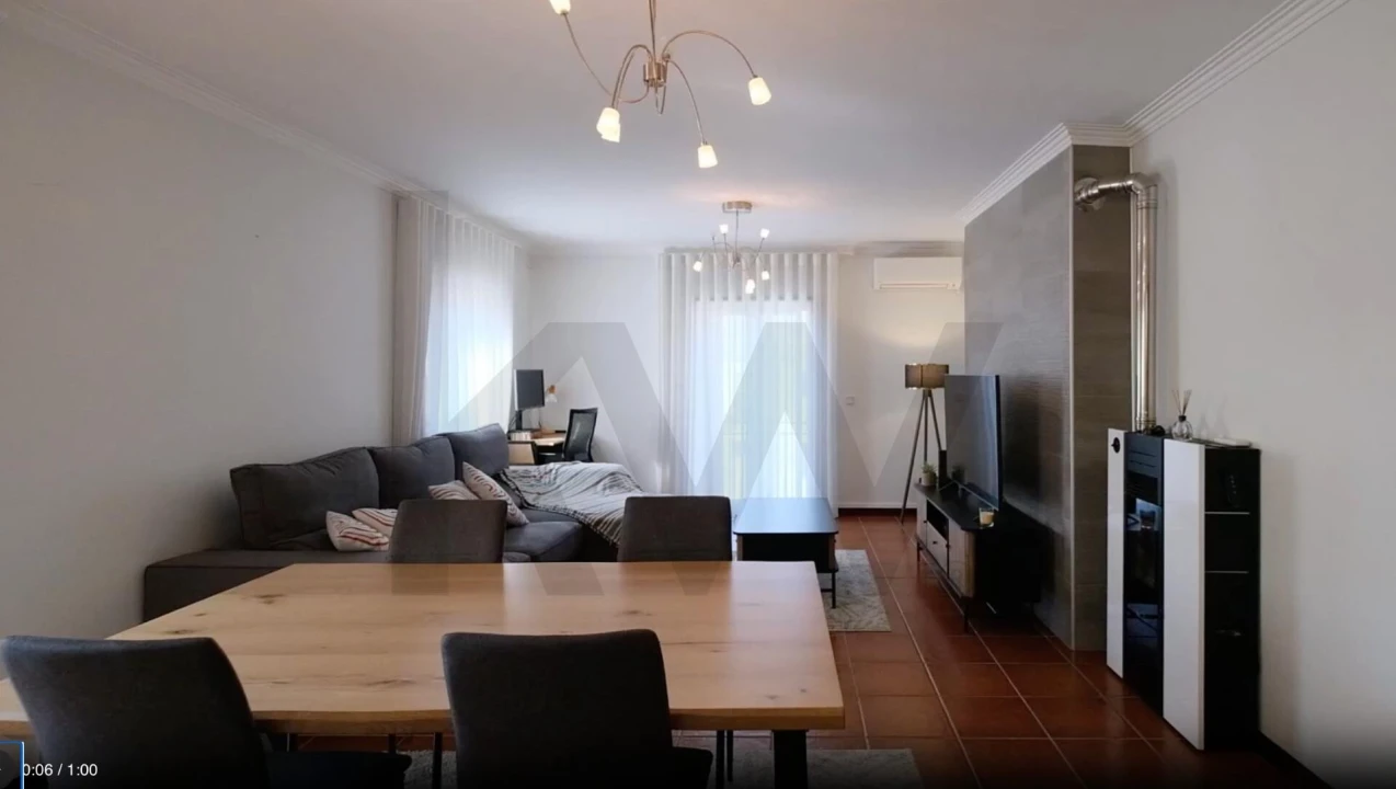 Apartamento T2 para Venda em Eixo e Eirol Foto 3