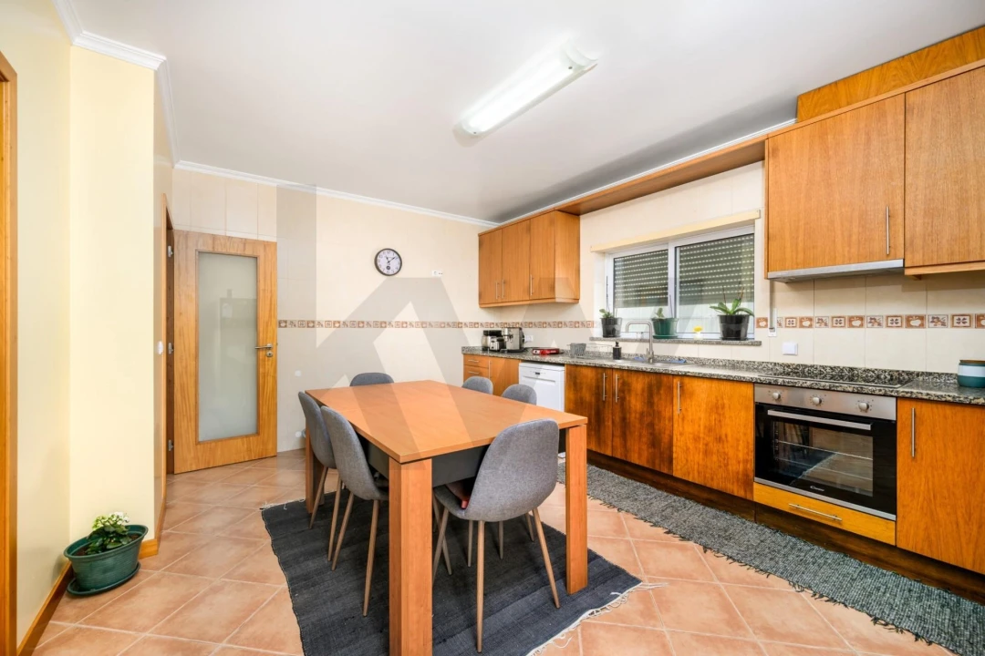 Moradia T4 para Venda em São Lourenço do Bairro Foto 5