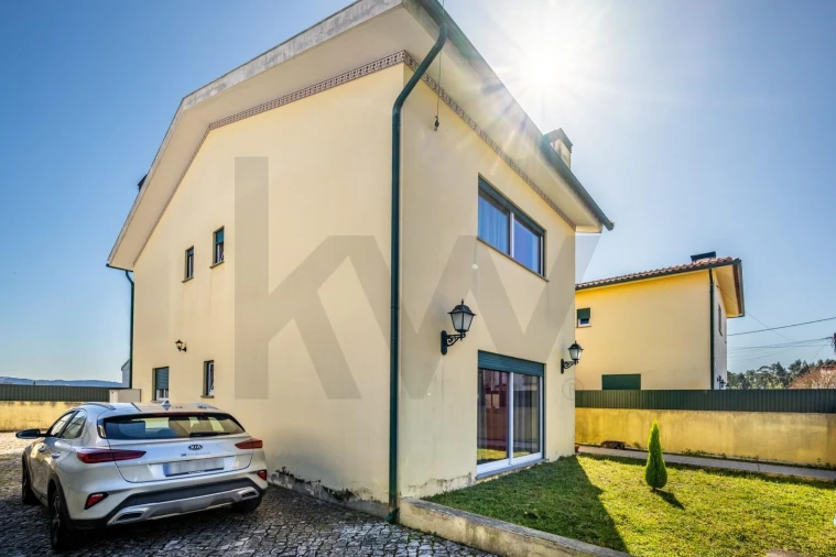 Moradia T4 para Venda em São Lourenço do Bairro Foto 30