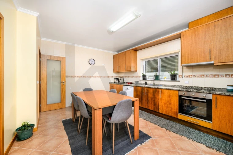 Moradia T4 para Venda em São Lourenço do Bairro Foto 5