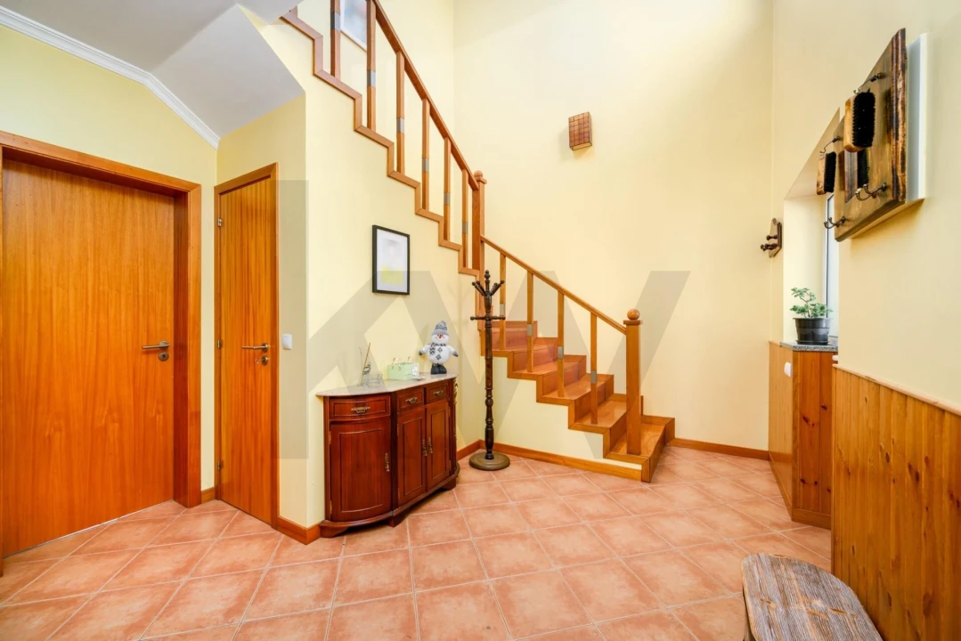 Moradia T4 para Venda em São Lourenço do Bairro Foto 9