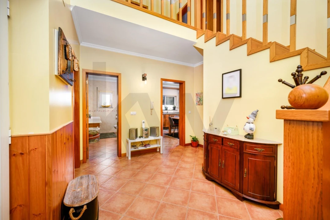 Moradia T4 para Venda em São Lourenço do Bairro Foto 3