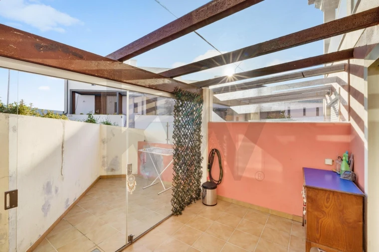 Apartamento T1 para Venda em Carvoeira Foto 16