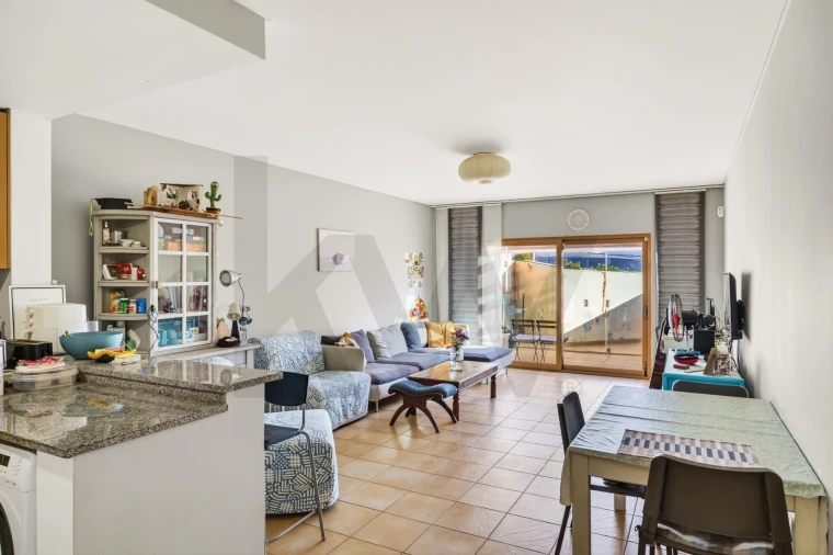 Apartamento T1 para Venda em Carvoeira Foto 2